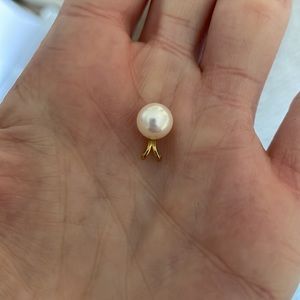 Genuine Pearl pendant with 14k gold chain thread